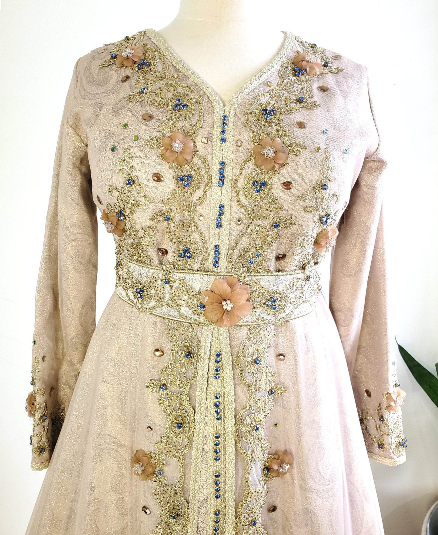 3D Flower and Gold Embroidery Turkish Kaftan