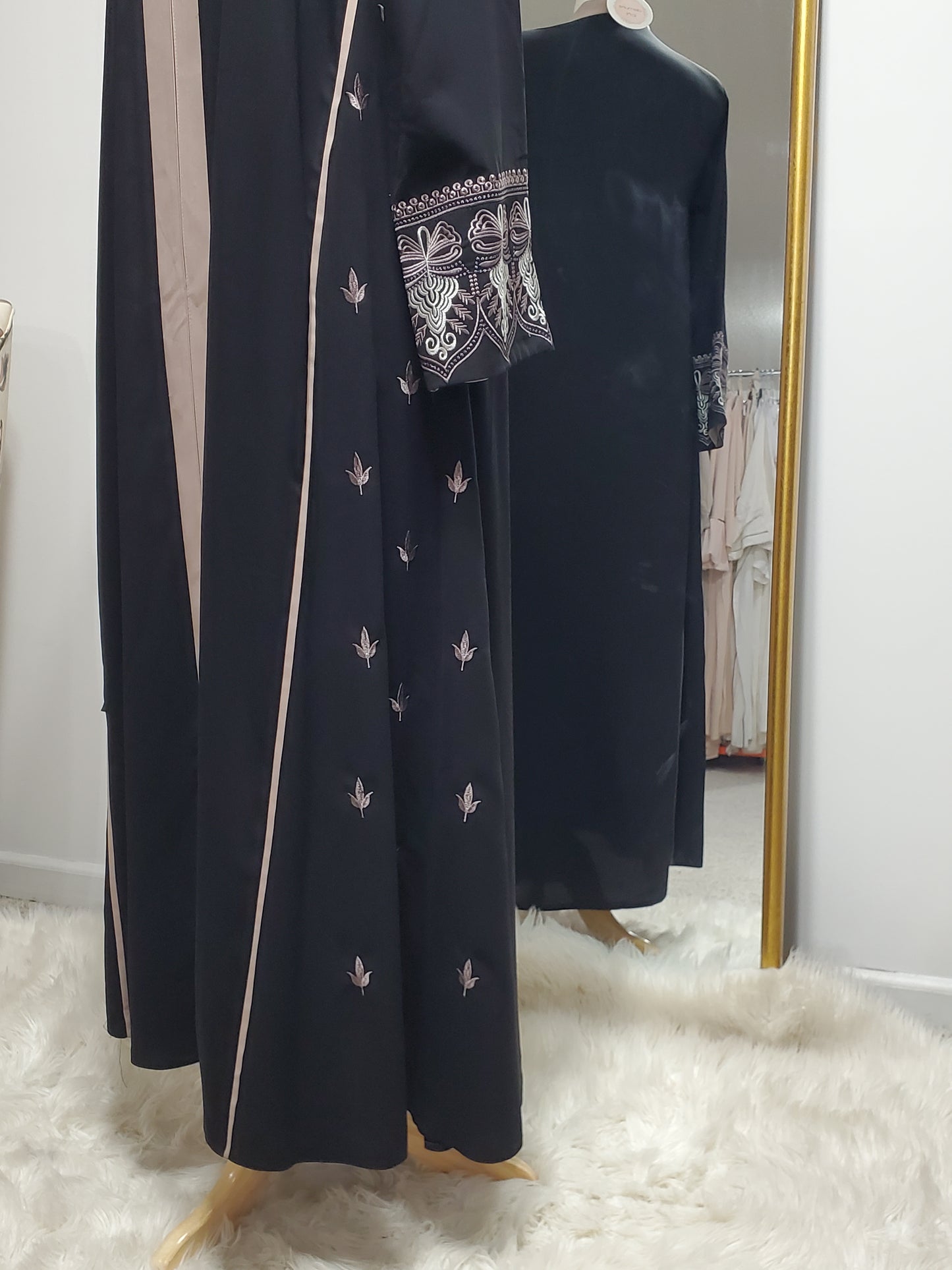 Elegant Two-Tone Leaf Ebroidered Abaya