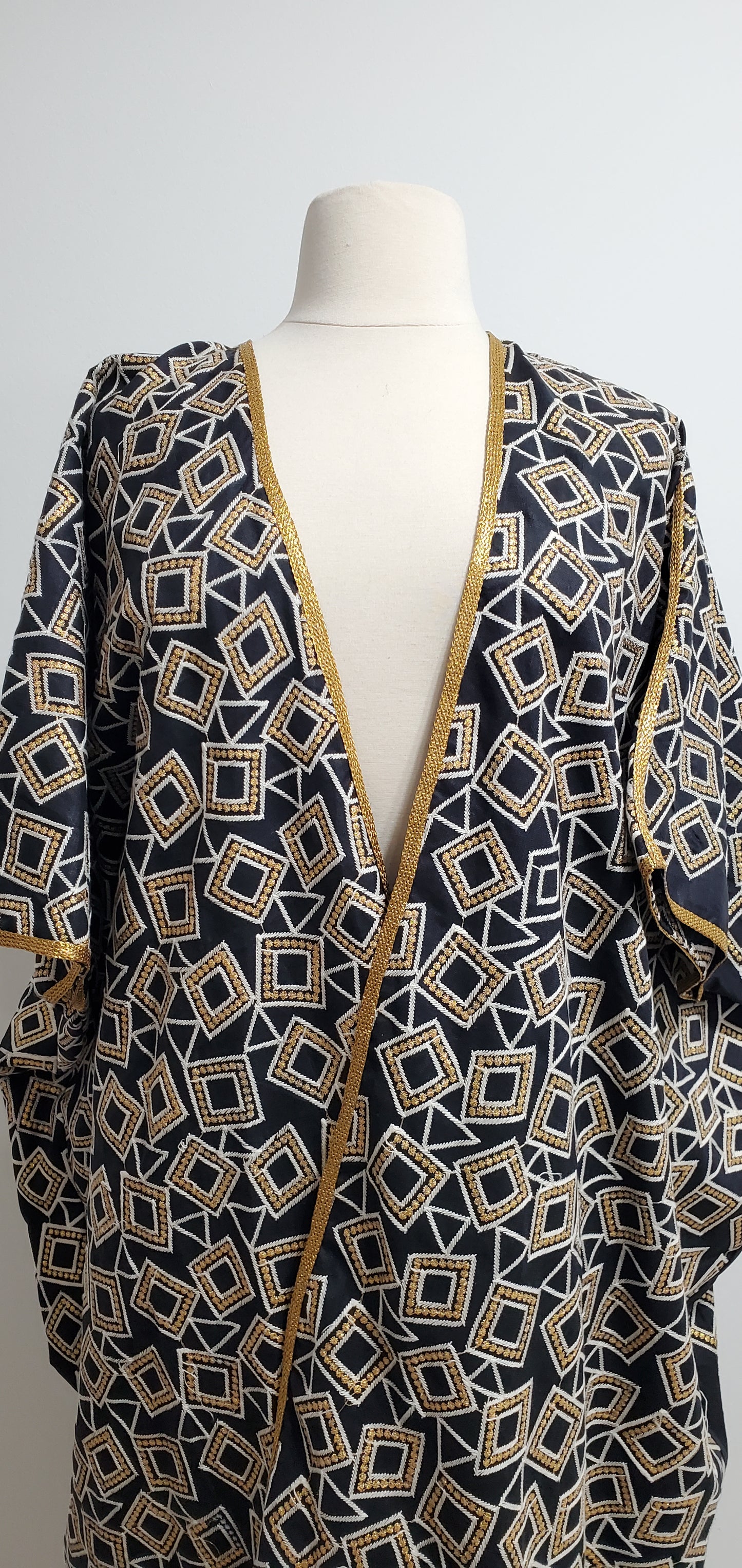 Geometric Black and Gold Bisht Kaftan