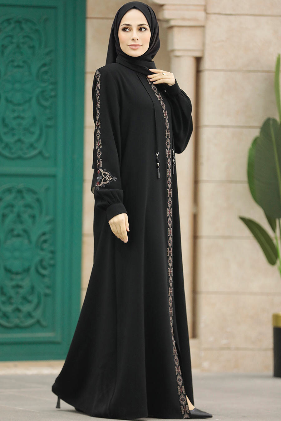 Crepe Front zipper Embroidered Abaya