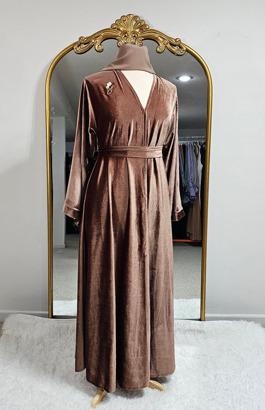 Royal Velvet Abaya - Royal Honey