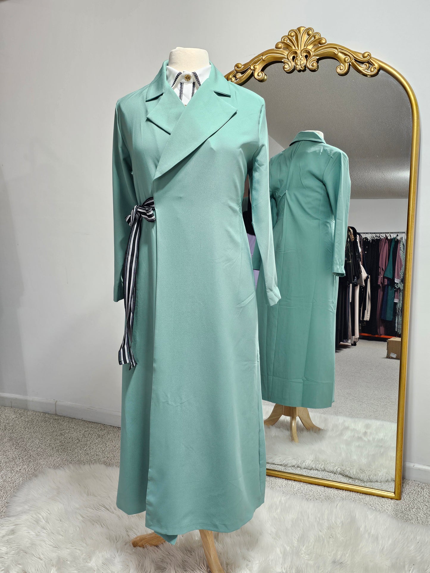 Formal 2 pc Notched Collar Dress / Abaya - Mint