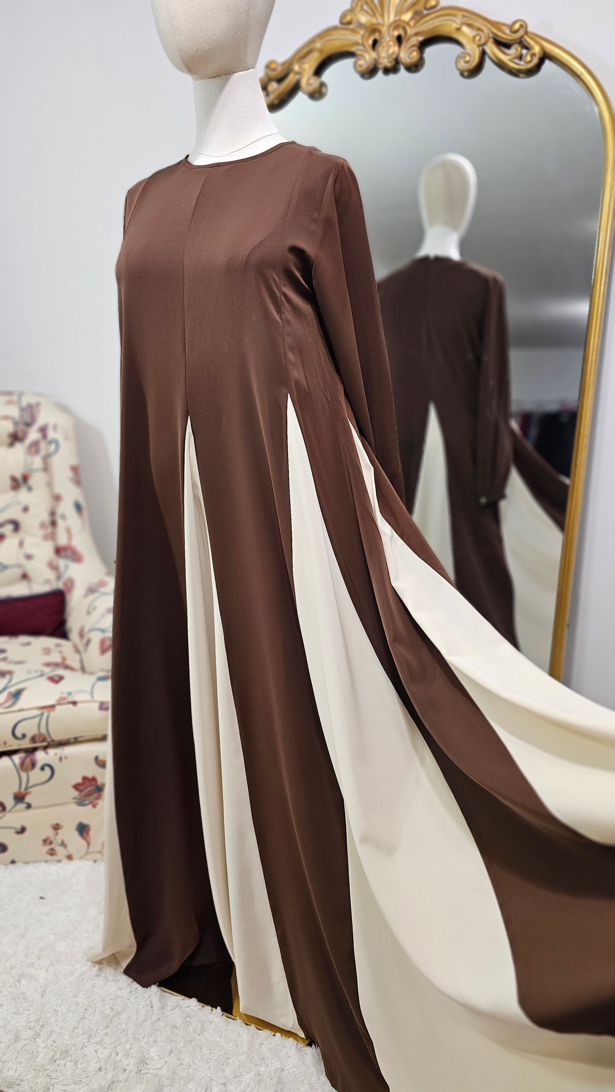 Coloblock Flowy Umbrella Abaya - Rich Brown