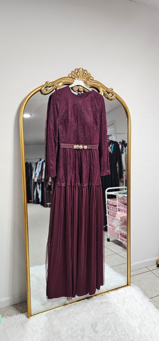 Fully Lined Lace Dress - Burgundy