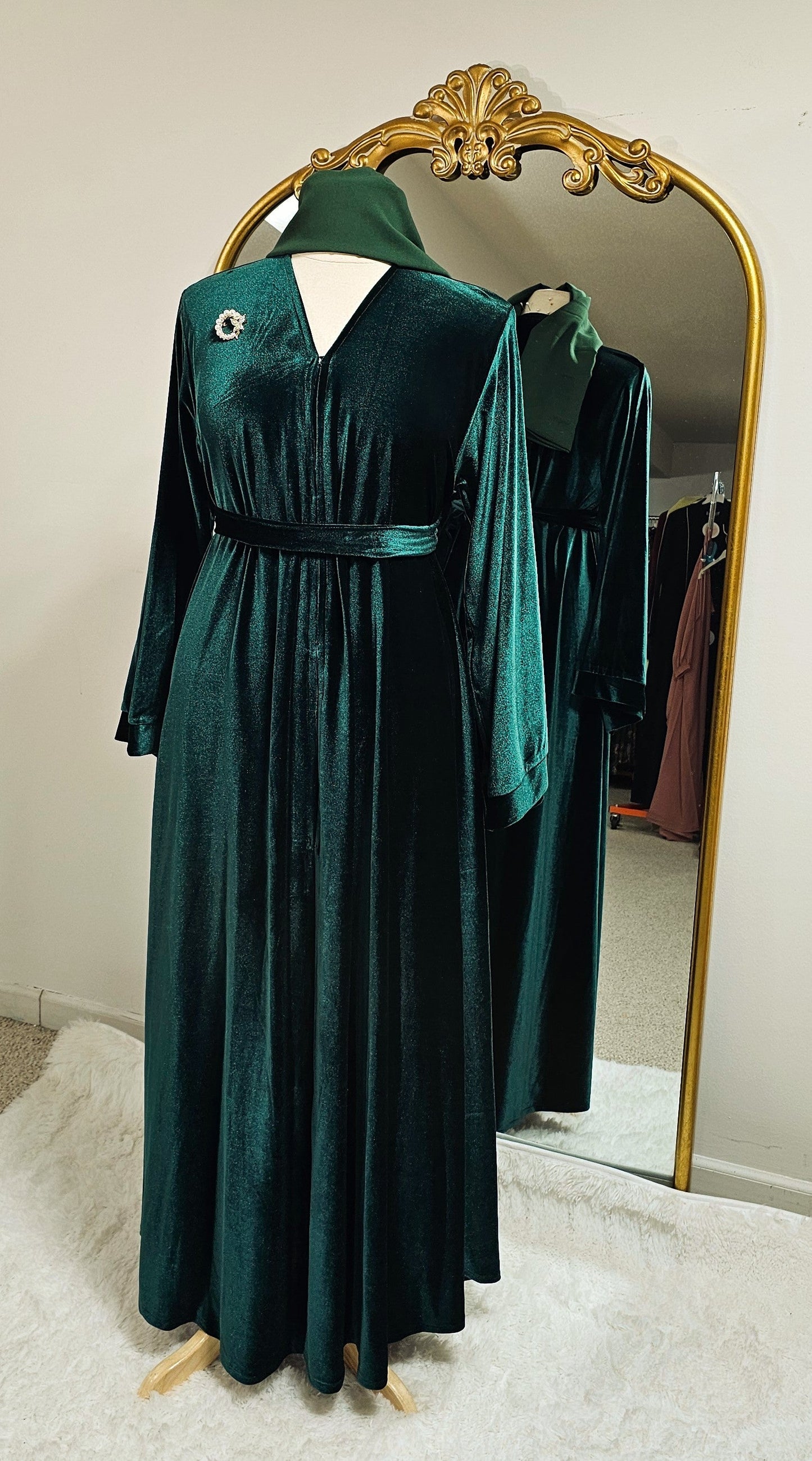 Royal Velvet Abaya - Royal Green