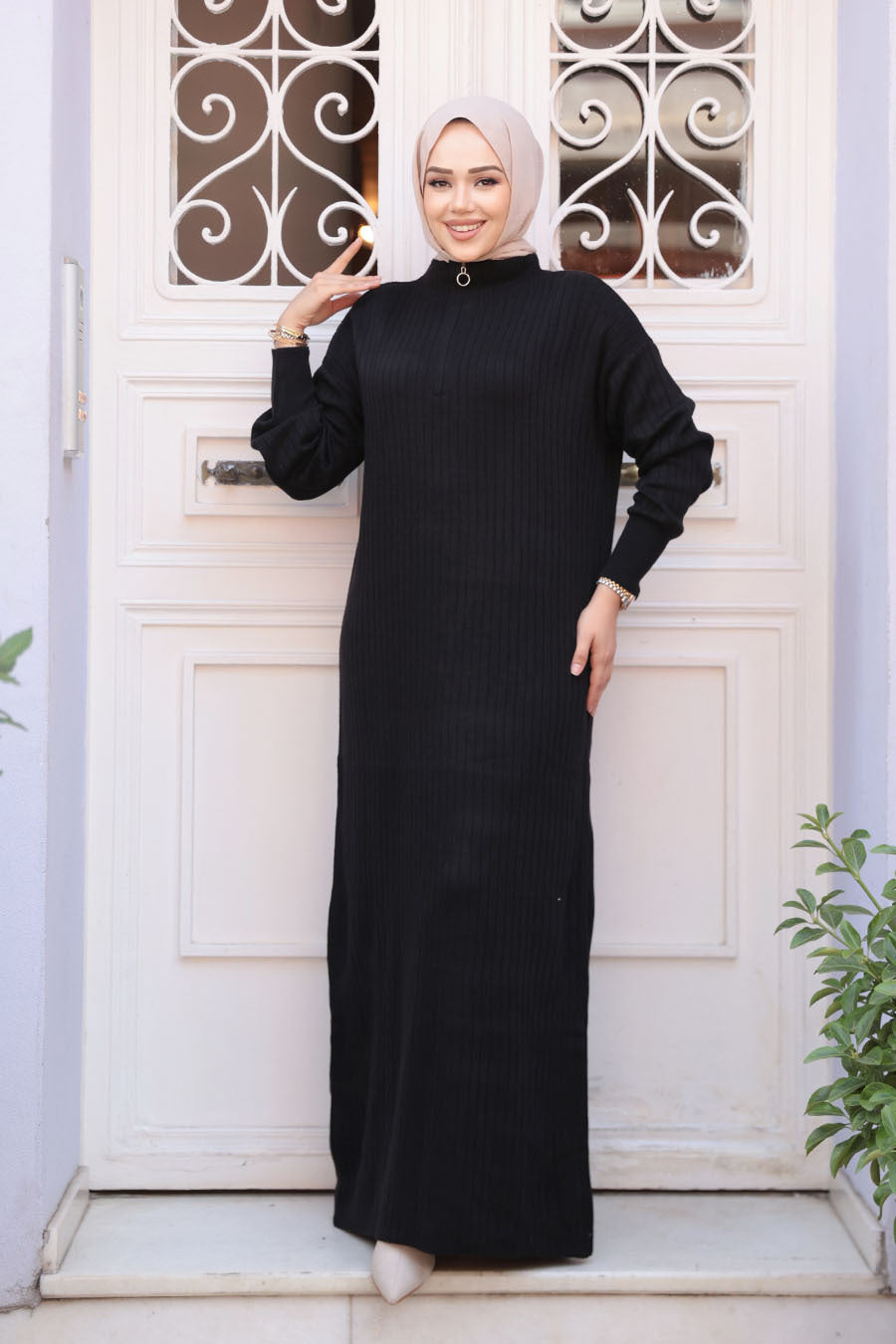 Ribbed Winter Dress - Black