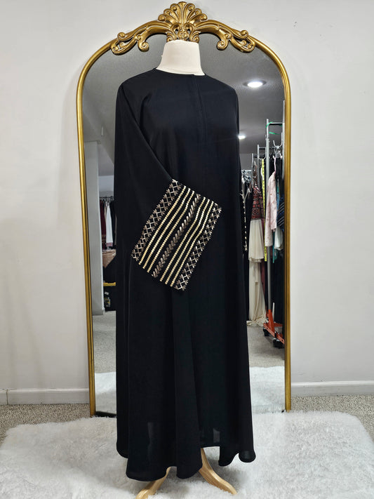 Kuwaiti Embroidered Abaya - Beige Leaf