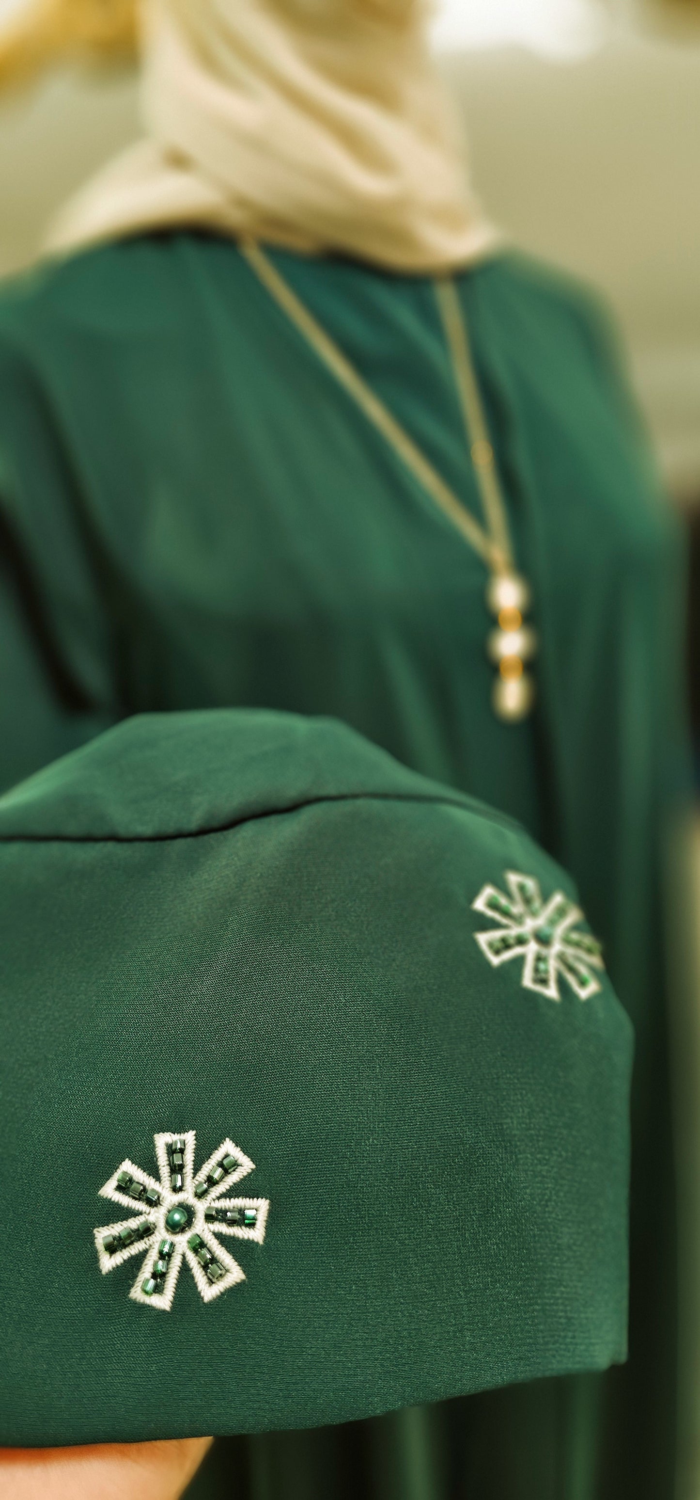 Delicate Floral Embroidered 2 PC Abaya - Rich Green