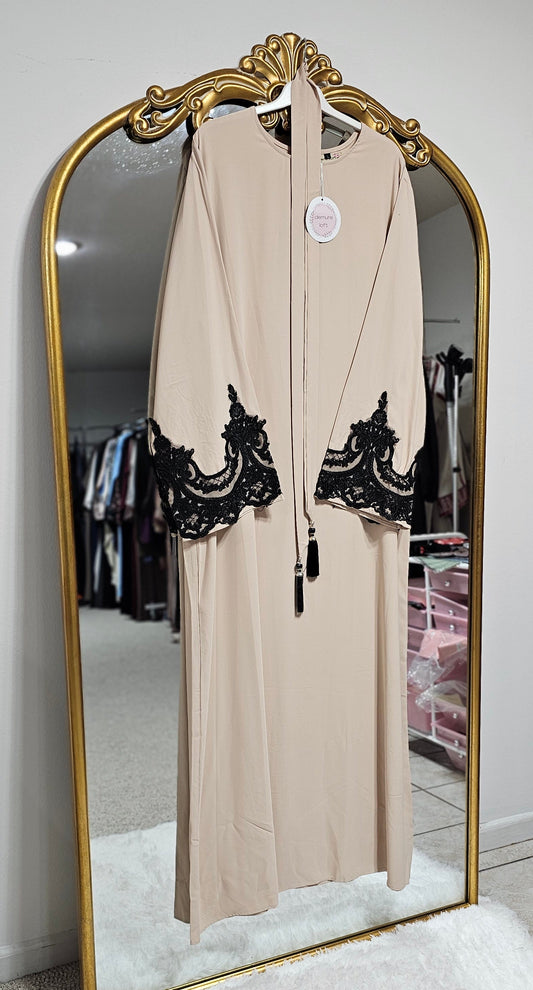 Lace Sleeve Abaya - Cream