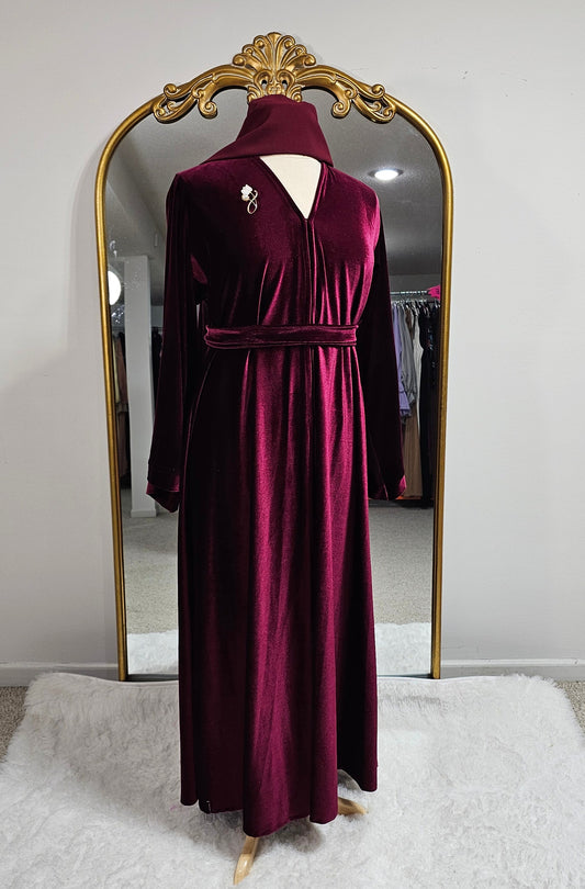 Royal Velvet Abaya- Royal Red