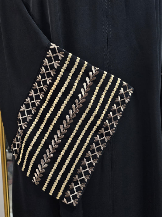 Kuwaiti Embroidered Abaya - Beige Leaf